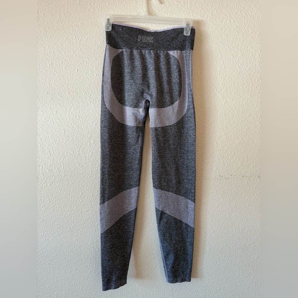 NWOT PINK VICTORIA SECRET Seamless workout Athletic Leggings - Picture 2 of 7
